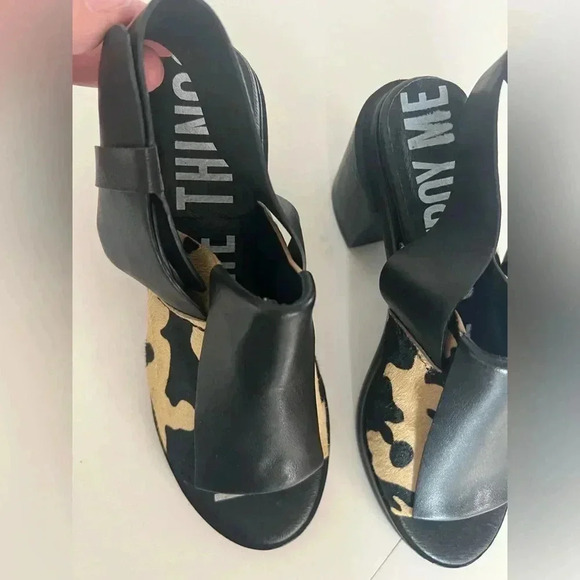 I Desire The Things That Will Destroy Me Chai Ankle Strap Black Leather Sandals - Picture 2 of 13